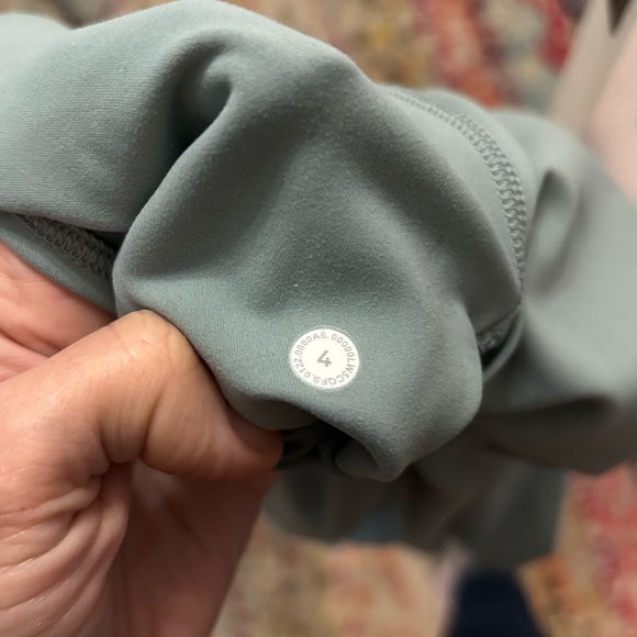 Lululemon Invigorate High-Rise Legging, 25” - Picture 4 of 4